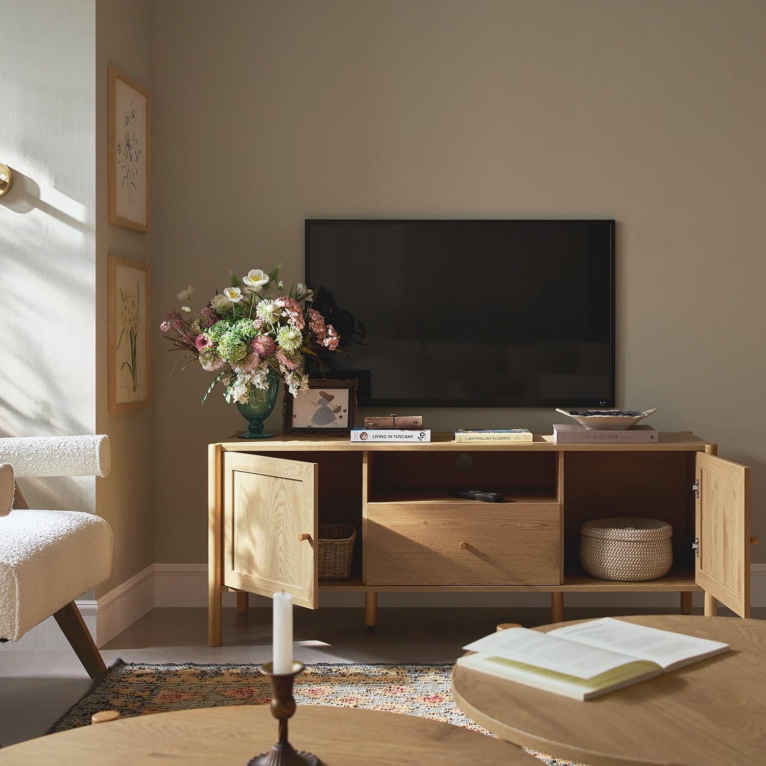 Linden 140cm TV Unit, Natural